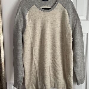 Vince Men's heather white and Gray Crewneck Sweater
